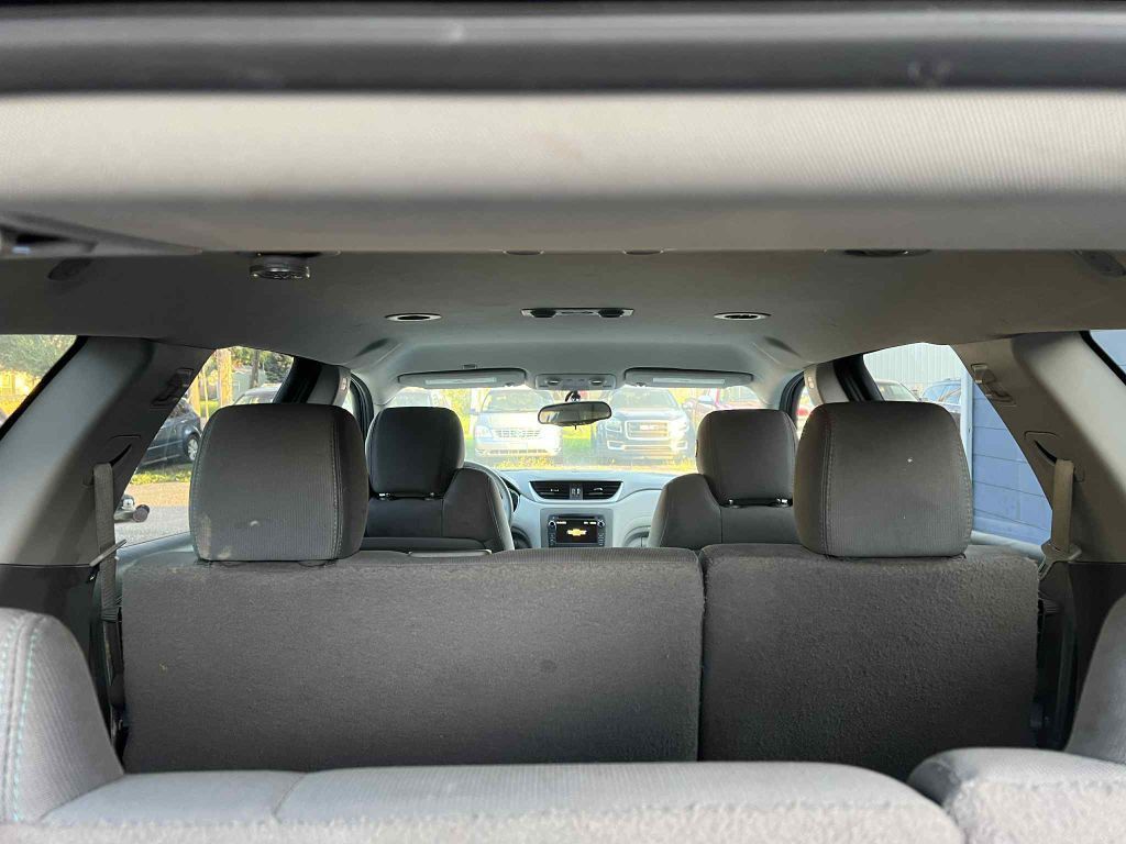 2017 Chevrolet Traverse Image 6