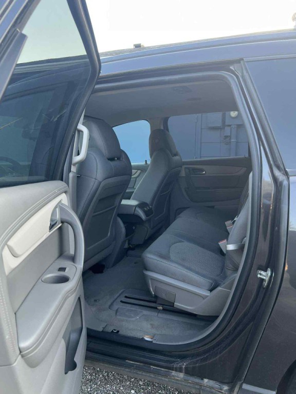 2017 Chevrolet Traverse Image 11