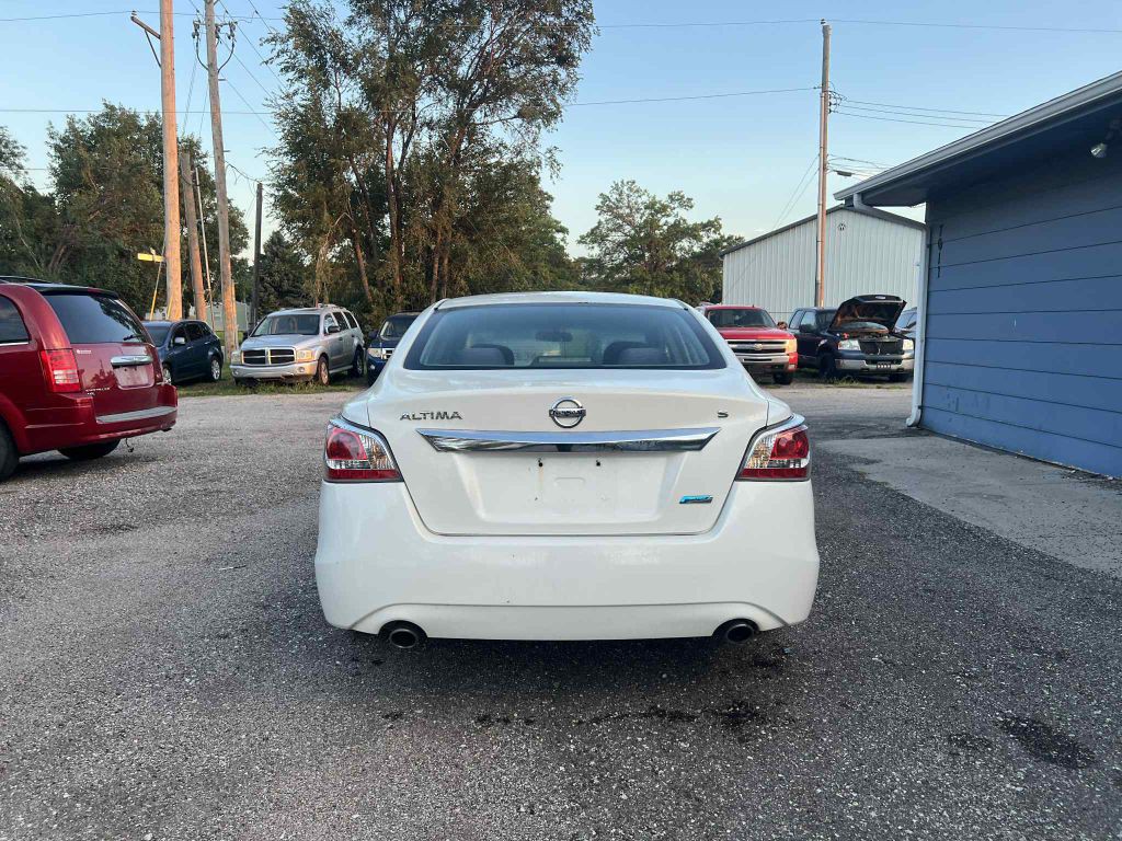 2014 Nissan Altima Image 5