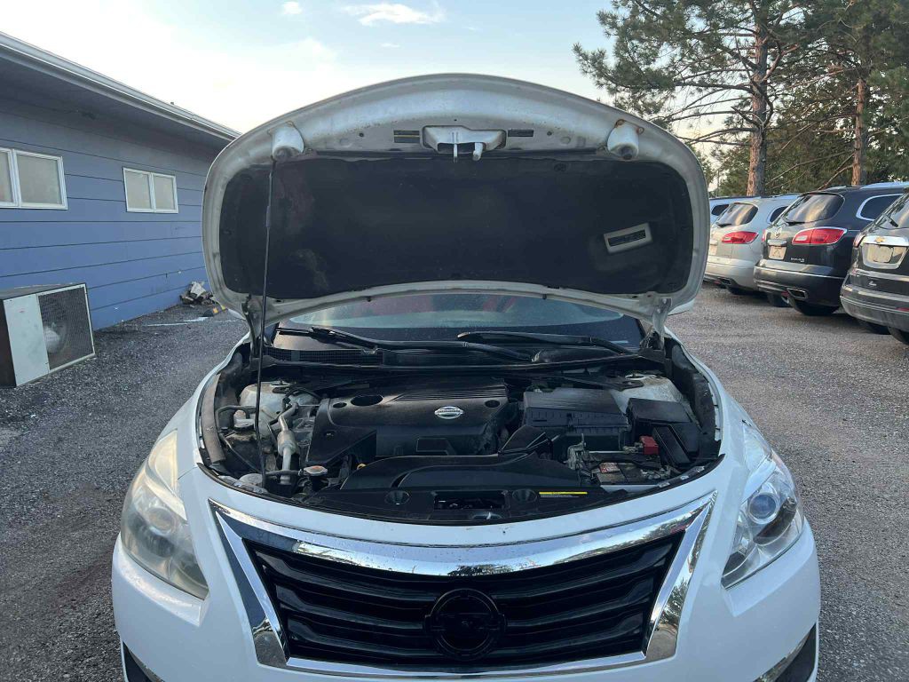 2014 Nissan Altima Image 15