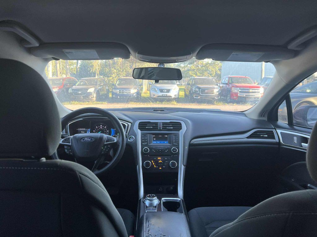 2018 Ford Fusion Image 11