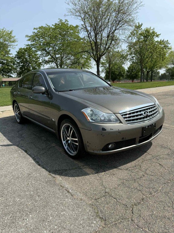 2006 INFINITI M35 Image 3