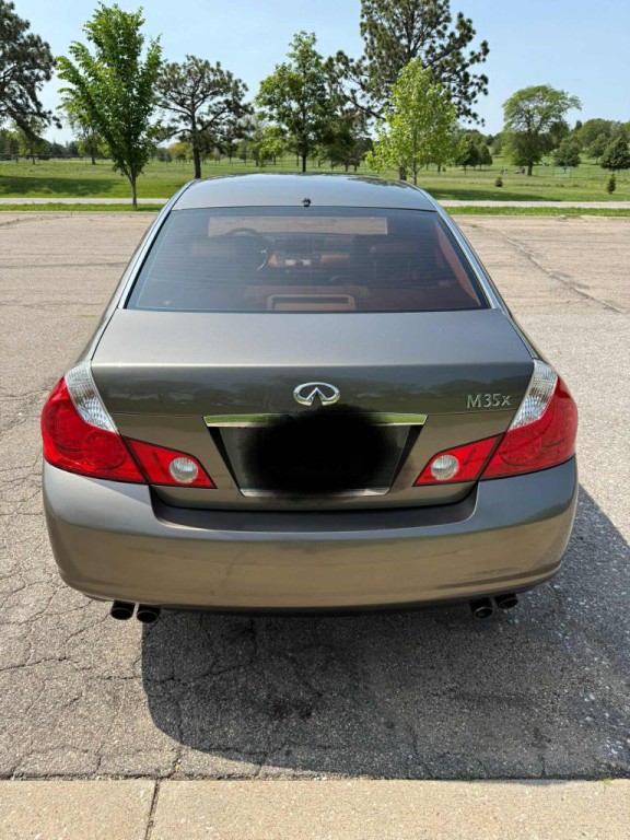 2006 INFINITI M35 Image 6