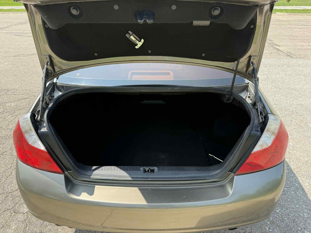 2006 INFINITI M35 Image 7