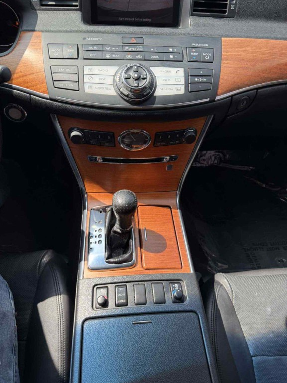 2006 INFINITI M35 Image 16