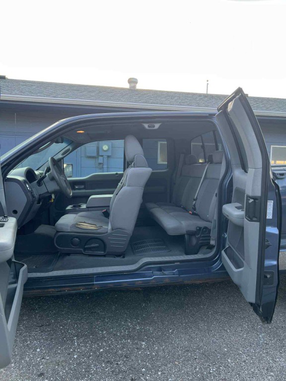 2005 Ford F-150 Image 10