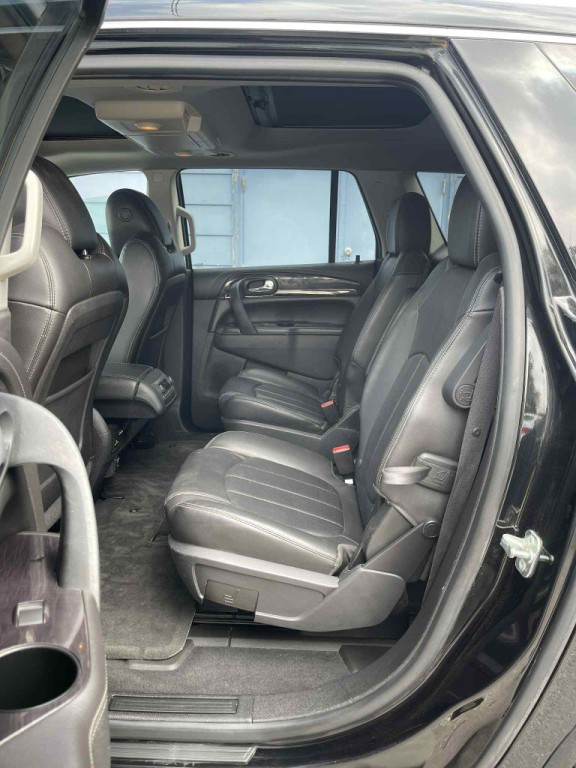 2016 Buick Enclave Image 10
