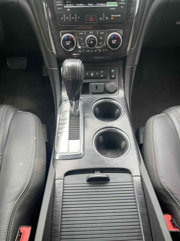 2016 Buick Enclave Image 16