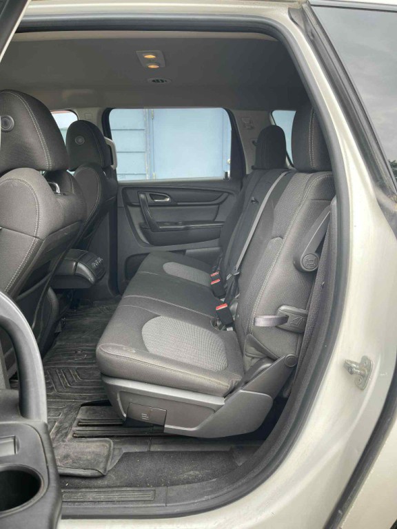 2015 Chevrolet Traverse Image 11