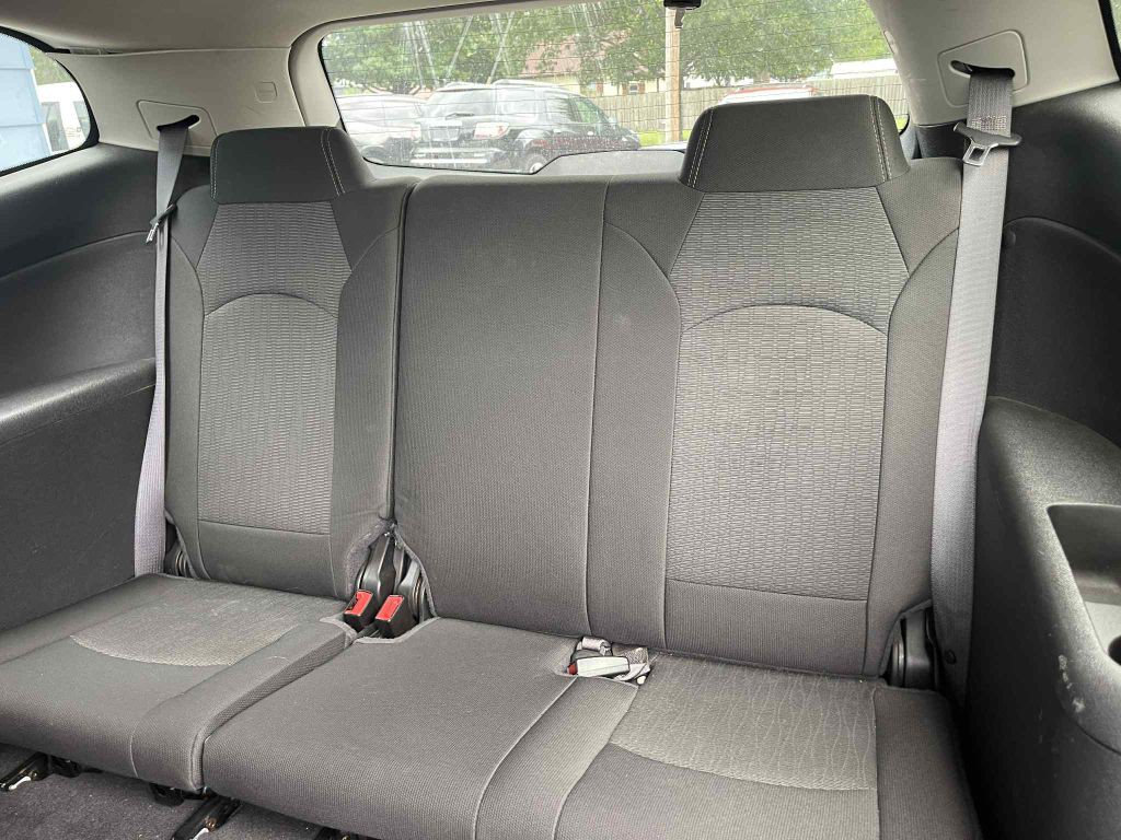 2015 Chevrolet Traverse Image 12