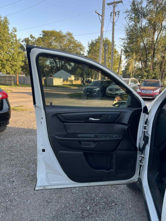 2015 Chevrolet Traverse Image 9