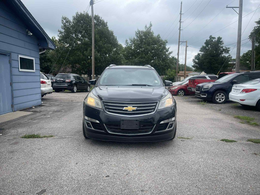 2014 Chevrolet Traverse Image 2