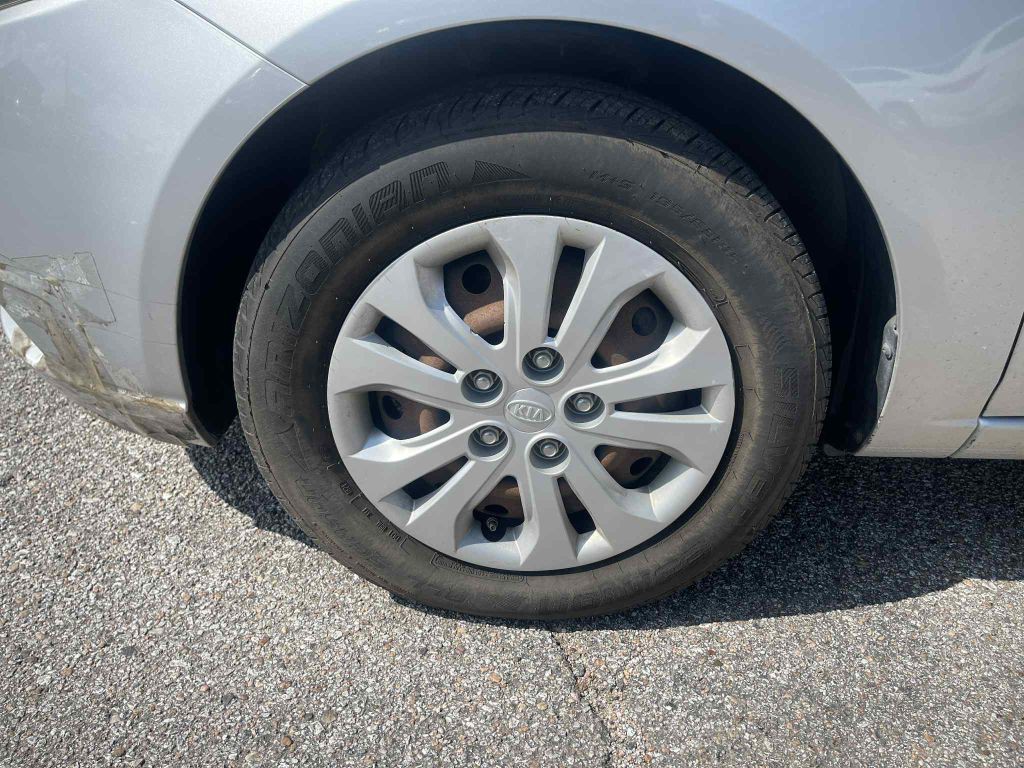 2011 Kia Forte Image 6