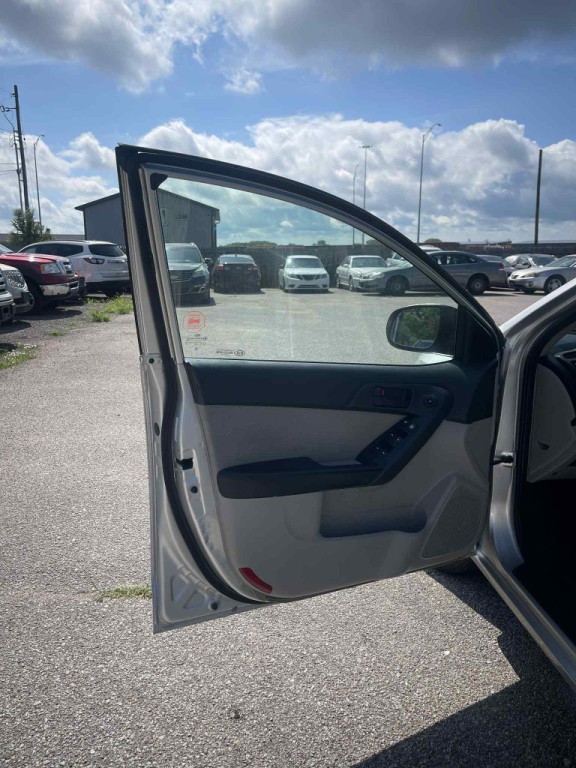 2011 Kia Forte Image 8