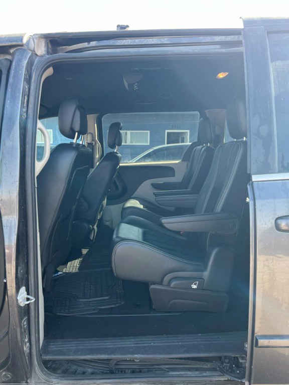 2017 Dodge Grand Caravan Image 11