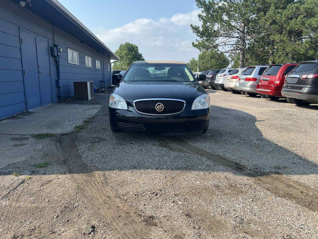 2007 Buick Lucerne Image 2