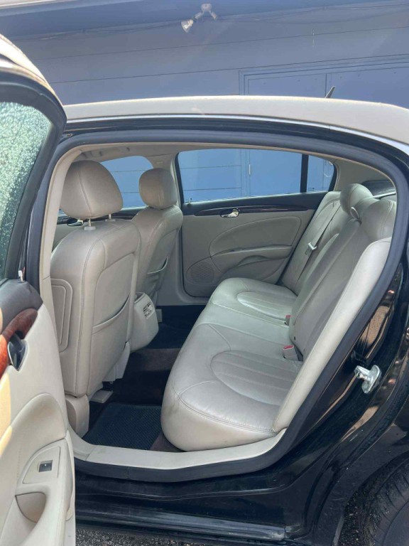 2007 Buick Lucerne Image 10