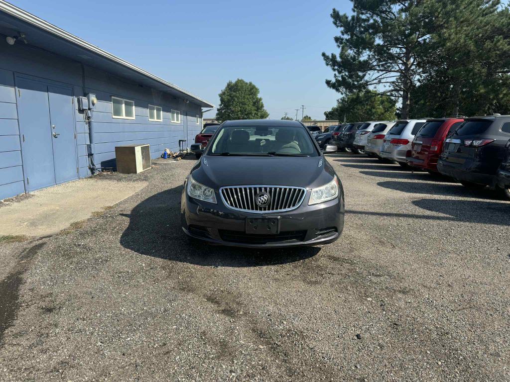 2013 Buick Lacrosse Image 2