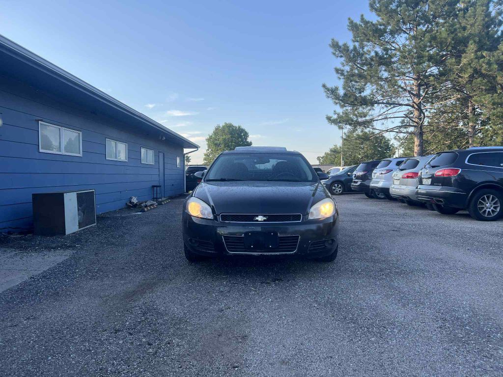2012 Chevrolet Impala Image 2