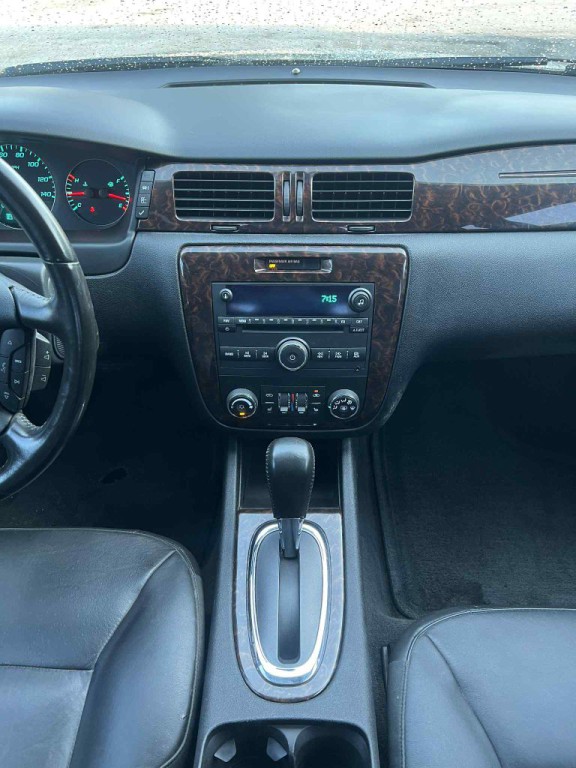2012 Chevrolet Impala Image 13