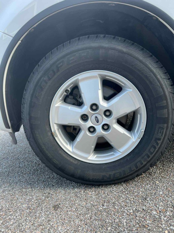 2009 Ford Escape Image 7