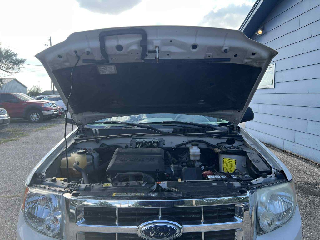 2009 Ford Escape Image 16