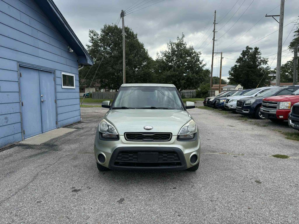 2013 Kia Soul Image 2