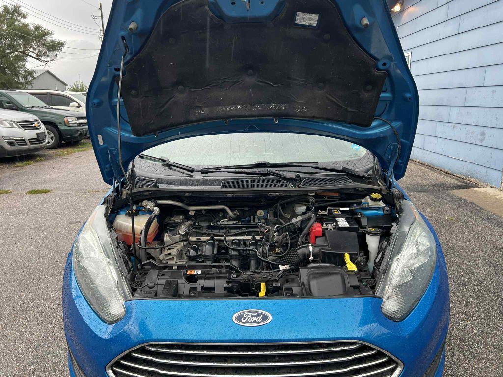 2015 Ford Fiesta Image 16