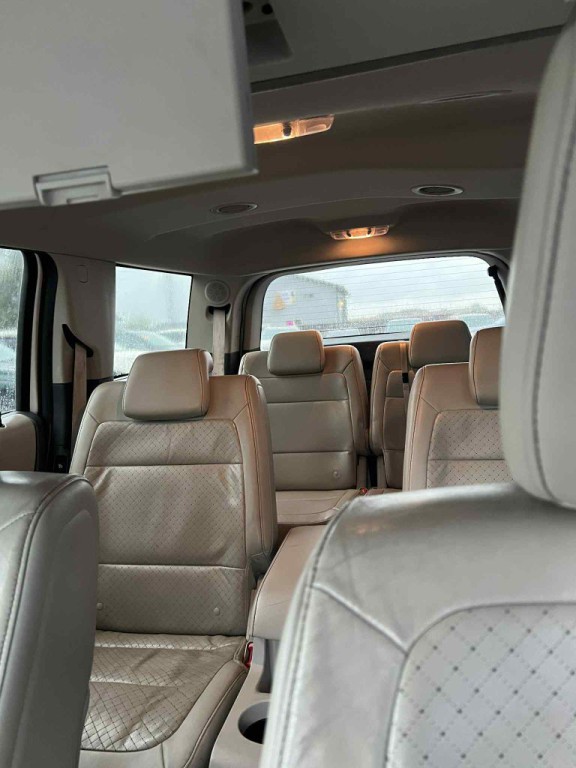 2009 Ford Flex Image 12