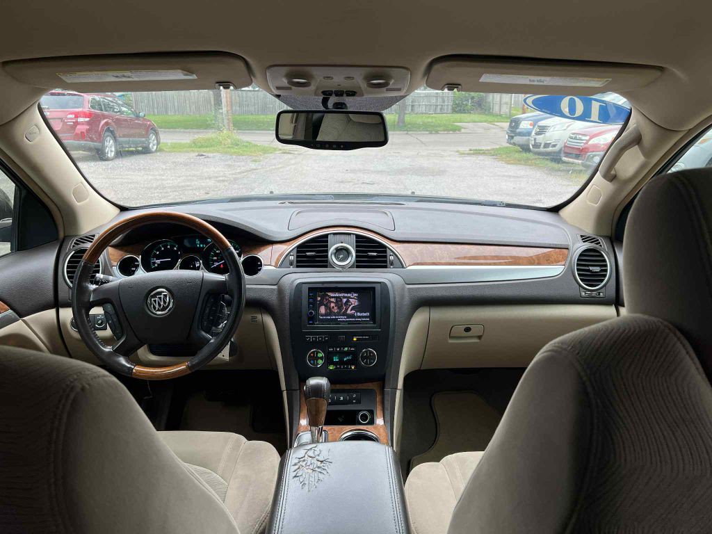 2010 Buick Enclave Image 11