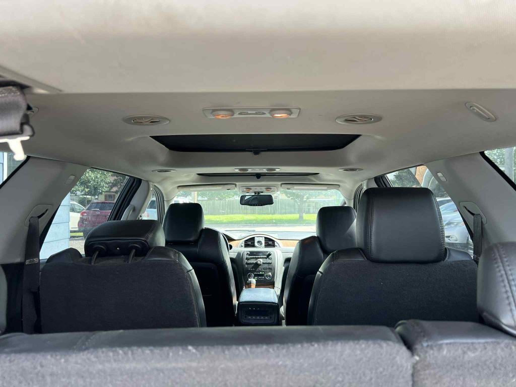 2012 Buick Enclave Image 6