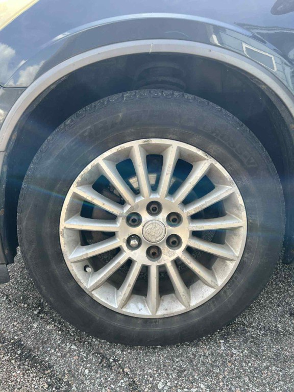 2012 Buick Enclave Image 8