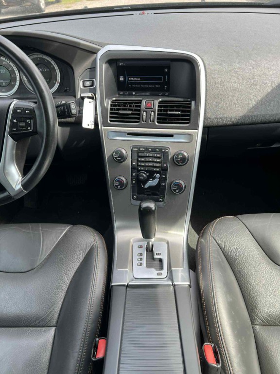 2012 Volvo XC60 Image 15