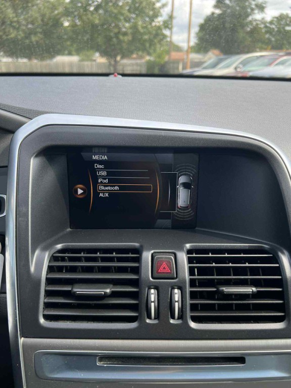 2012 Volvo XC60 Image 16