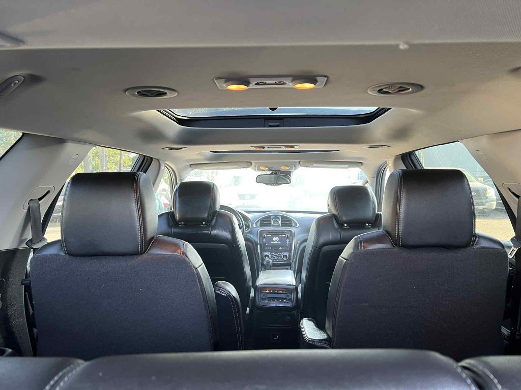 2017 Buick Enclave Image 5