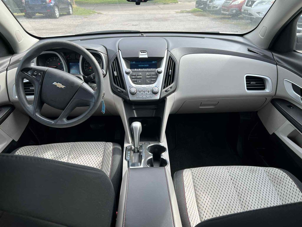 2010 Chevrolet Equinox Image 11