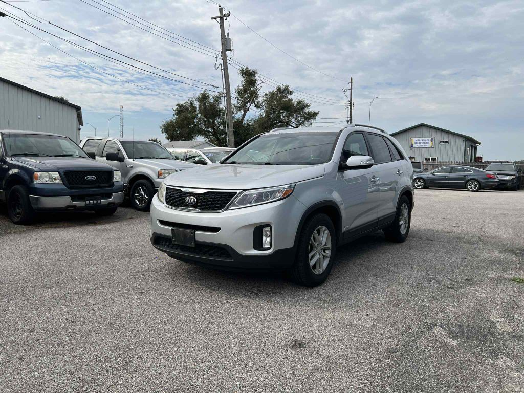 2014 Kia Sorento Image 1