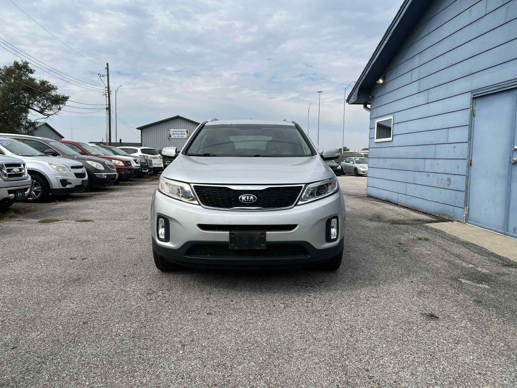 2014 Kia Sorento Image 2