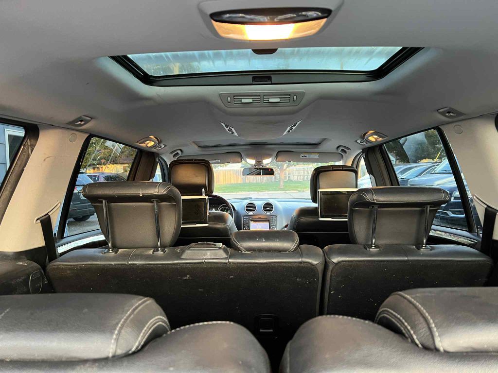 2012 Mercedes-Benz GL-Class Image 6