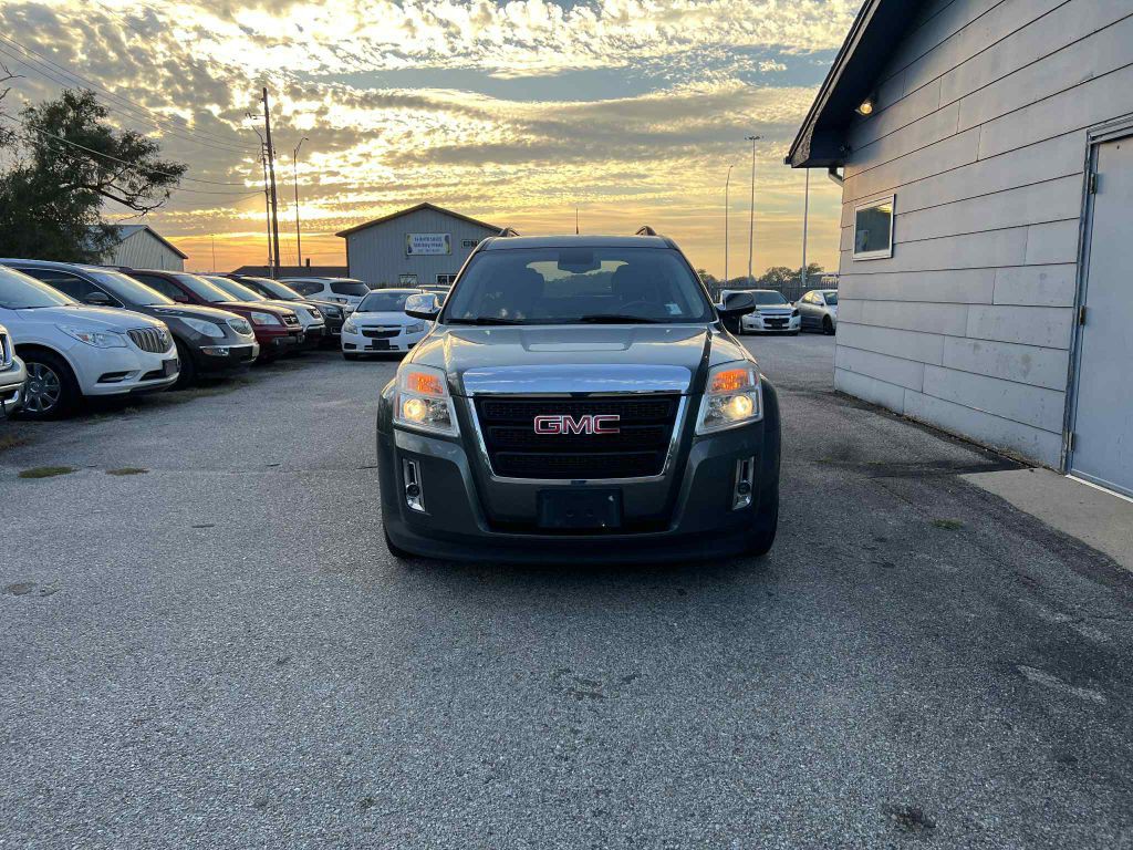 2013 GMC Terrain Image 2
