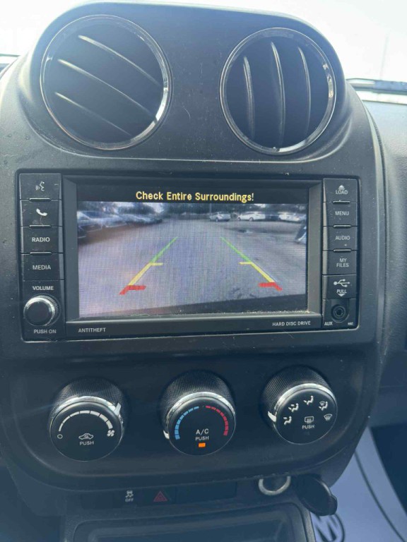 2014 Jeep Compass Image 13