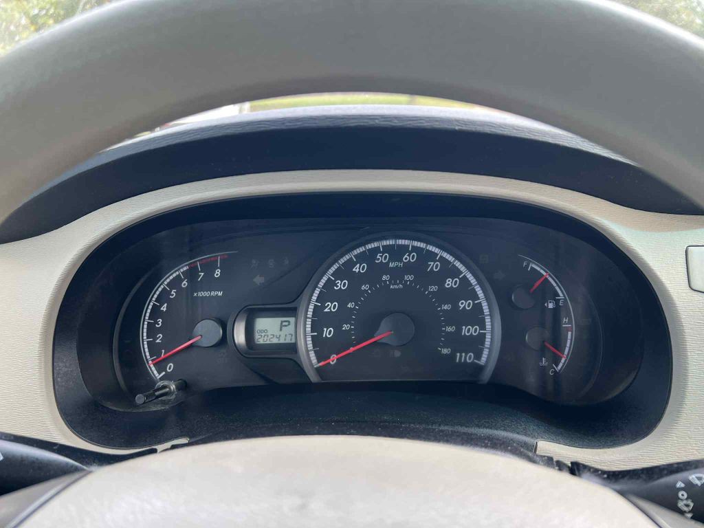 2011 Toyota Sienna Image 15