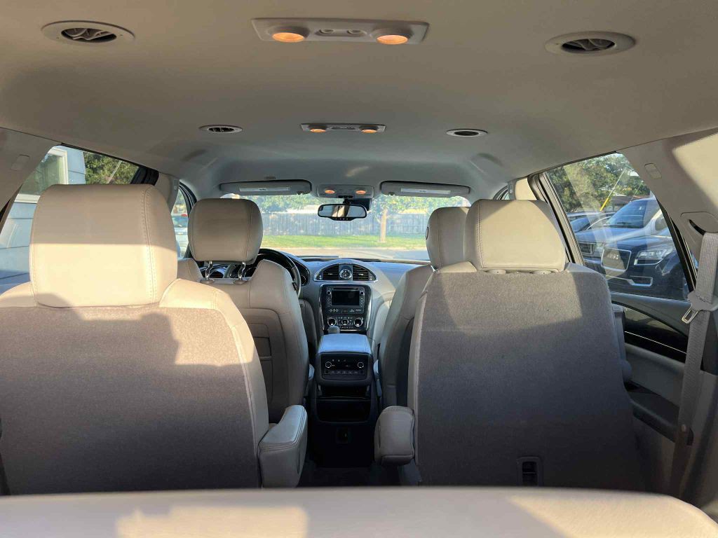 2017 Buick Enclave Image 6