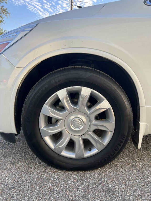 2017 Buick Enclave Image 7
