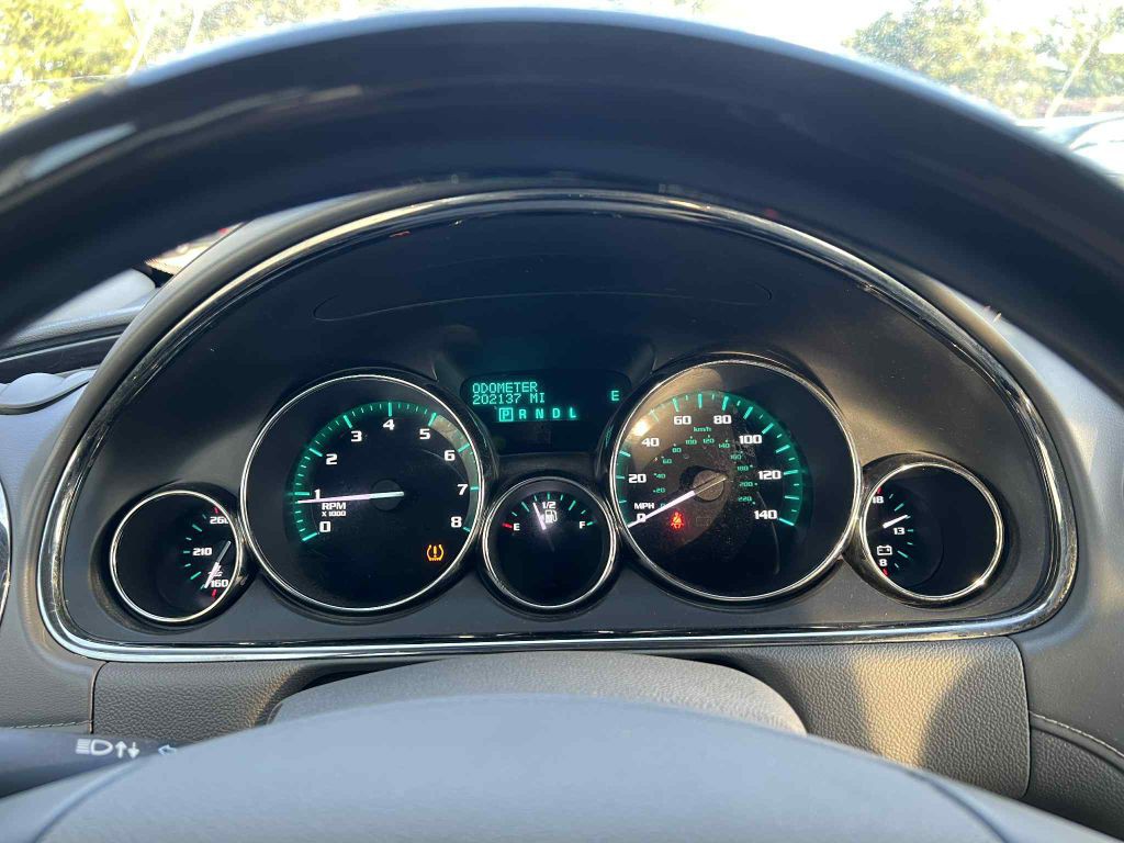 2017 Buick Enclave Image 18