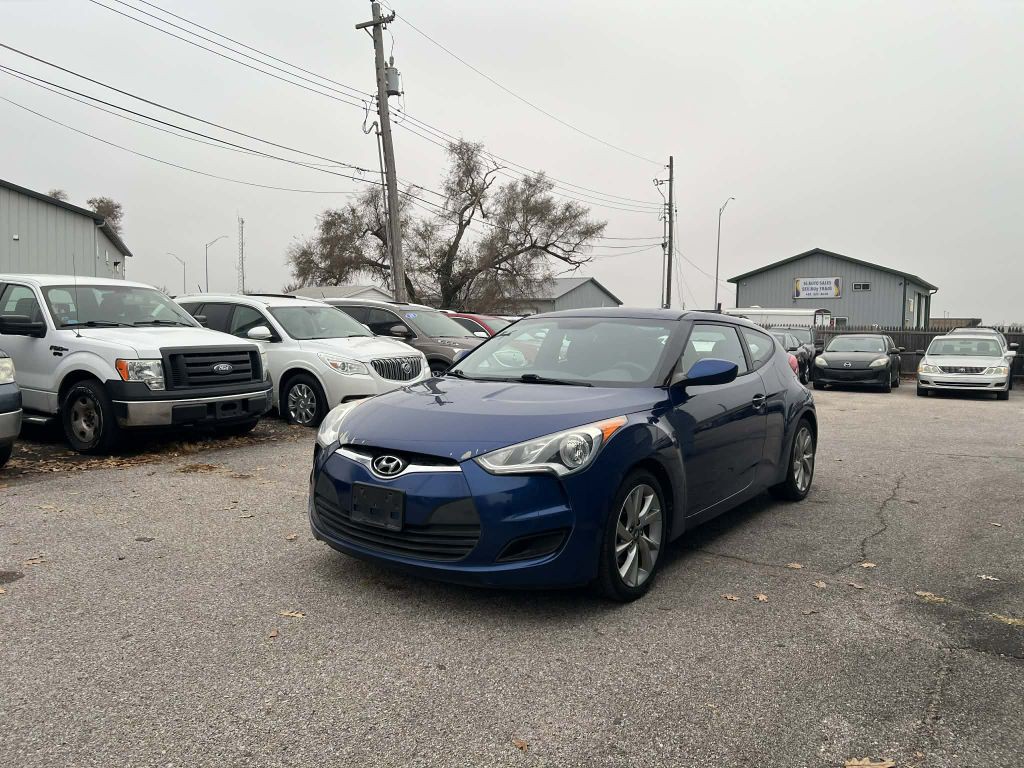 2016 Hyundai Veloster Image 1