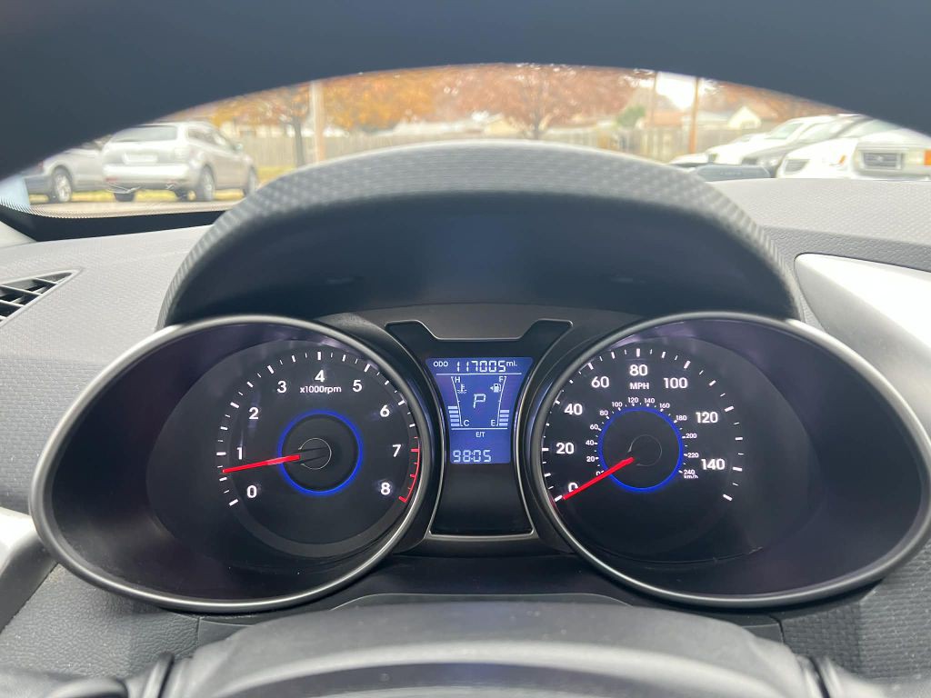 2016 Hyundai Veloster Image 17