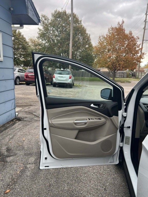 2013 Ford Escape Image 8