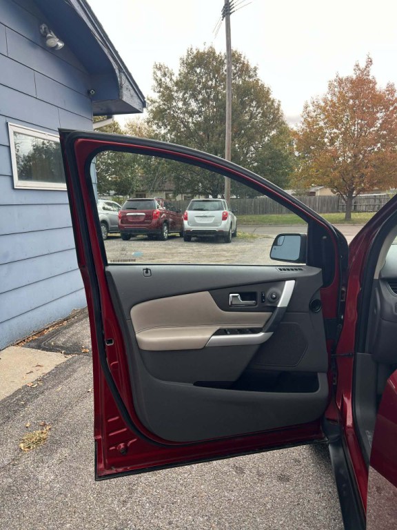 2013 Ford Edge Image 9