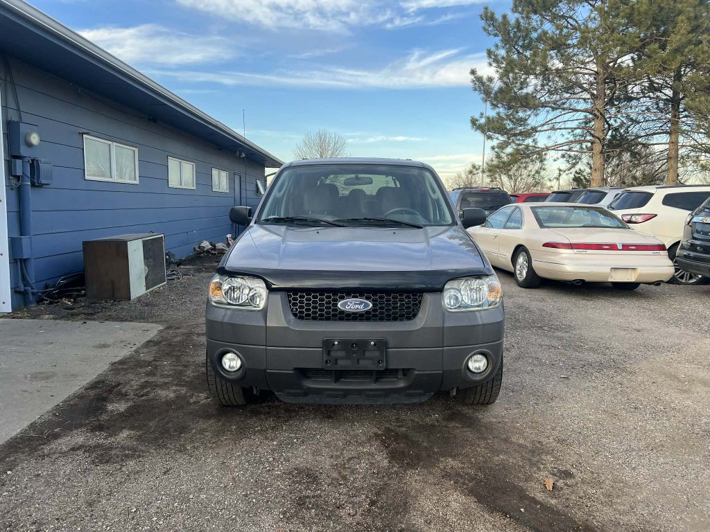 2007 Ford Escape Image 2